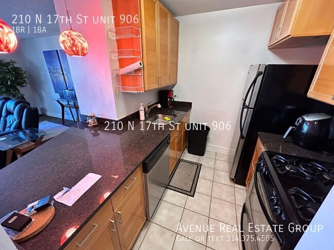 Foto del edificio - Modern 1-Bedroom Condo in Downtown St. Lou...