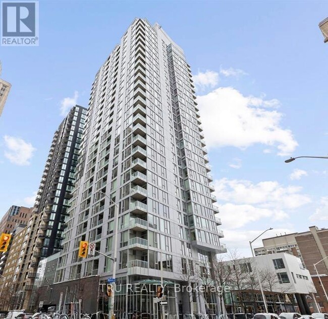 Photo du bâtiment - 40 Nepean St