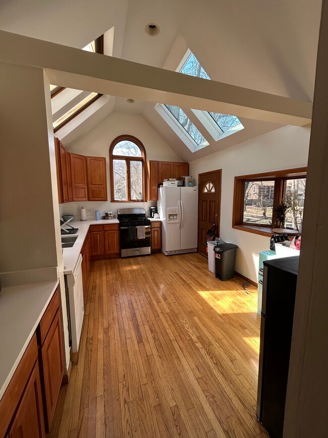 Photo - 1906 Orrington Ave House