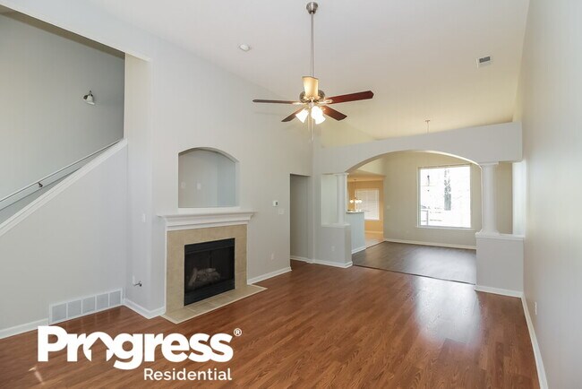 Building Photo - 1448 Carlton Ridge Dr