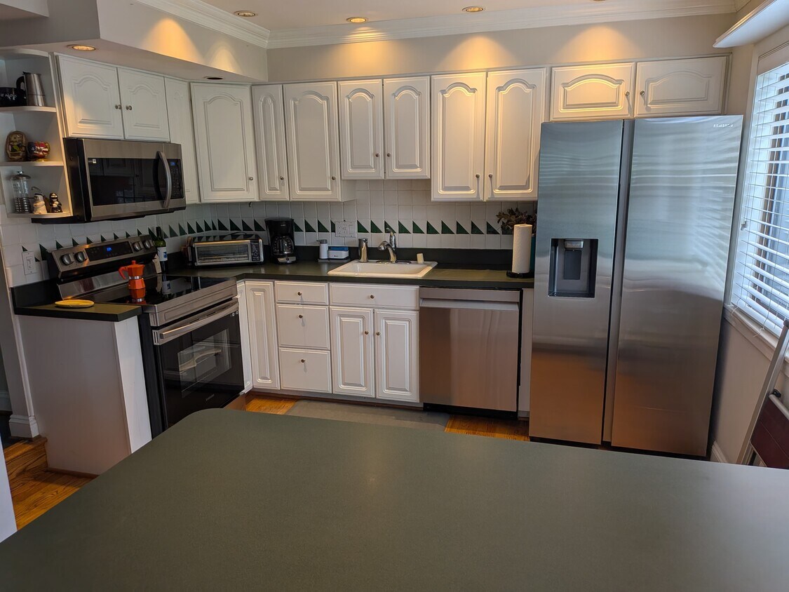 Foto del edificio - 8560 Gwynedd Way