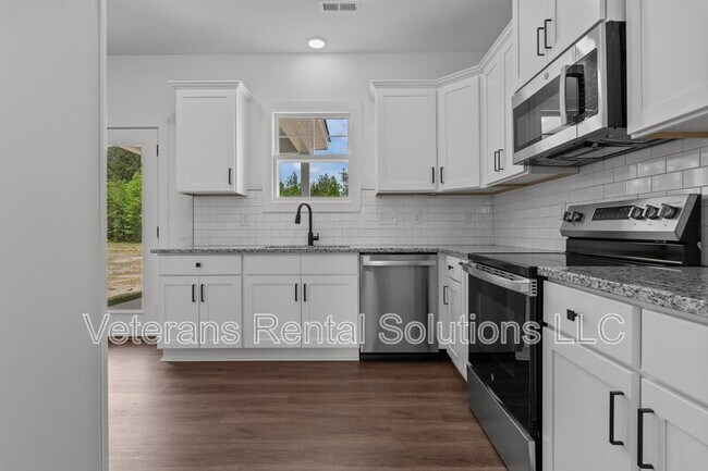 Building Photo - 1571 Scull Rd