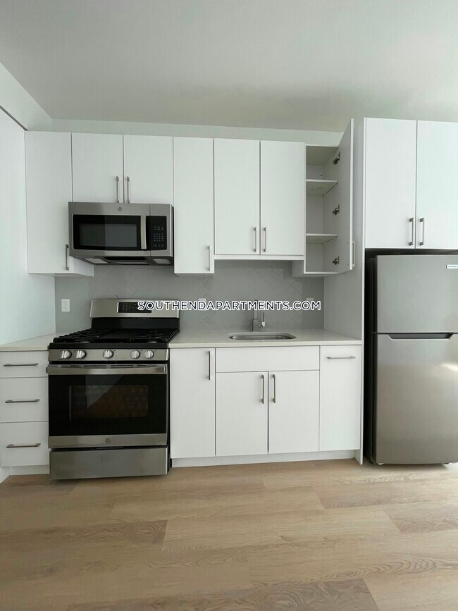 Foto del edificio - 1127 Harrison Ave