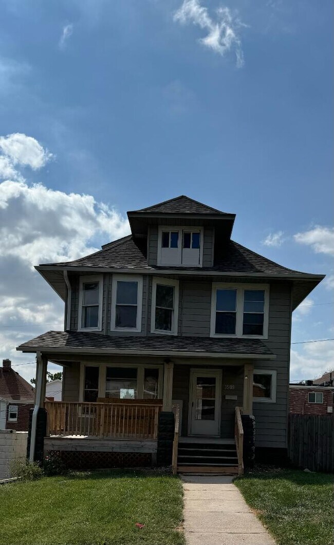 Building Photo - 3509 Howard St