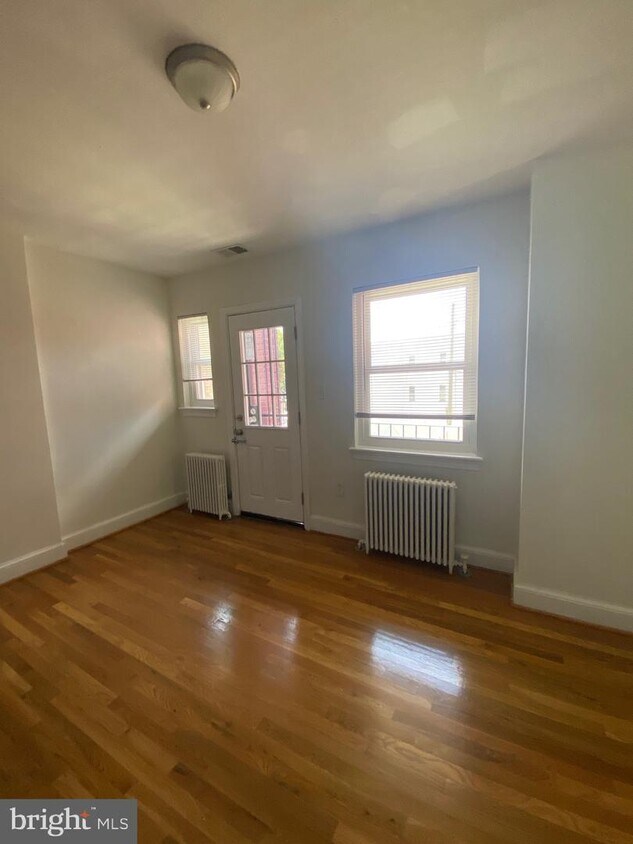 Foto principal - 2329 Fairlawn Ave SE