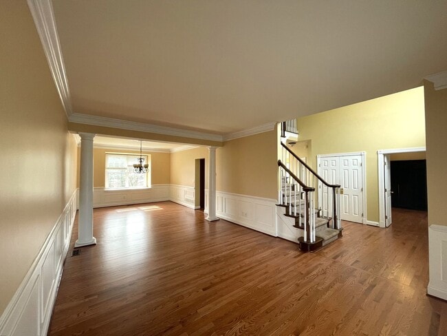 Building Photo - 4823 Vista Ridge Dr