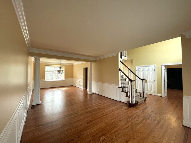 Foto del edificio - 4823 Vista Ridge Dr