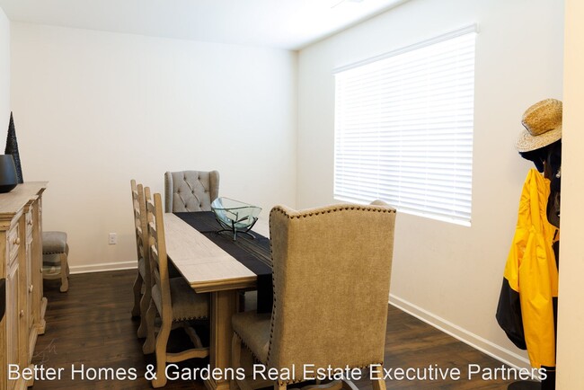Building Photo - 6 br, 4 bath House - 3045 Pepperhill Drive