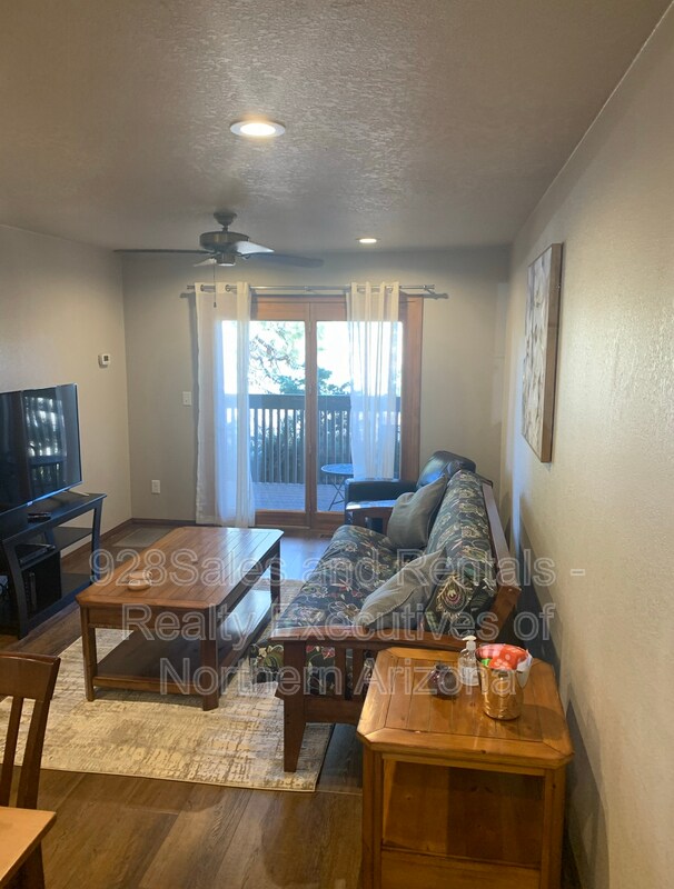 Foto del edificio - 5825 E Bear Paw Dr