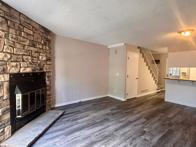 Photo - Newly Renovated 2-Bed Townhome Near Kingsborough Park — Available Now