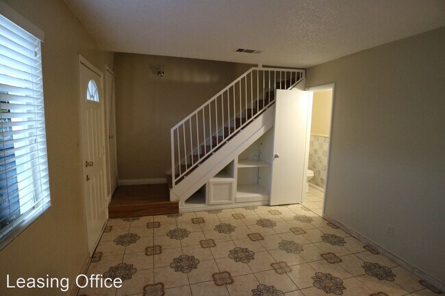 Building Photo - 3 br, 2 bath House - 582 Blue Lagoon Dr