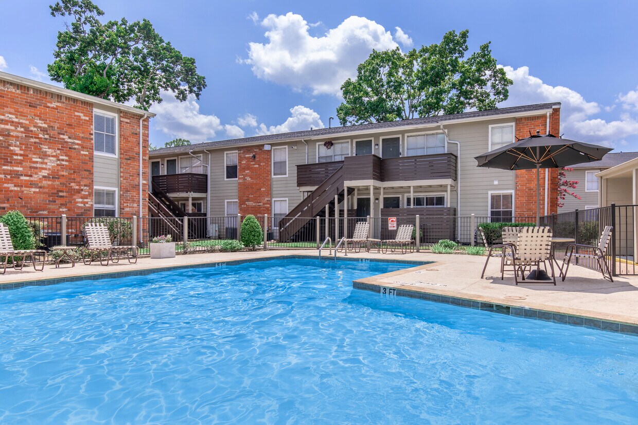 Foto principal - Regal Pointe Apartments