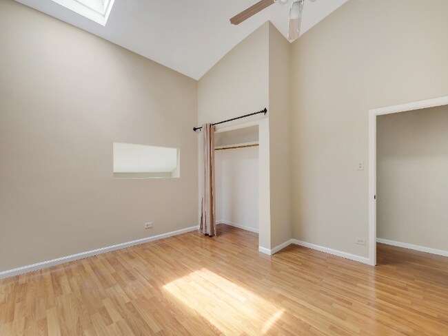 Foto del edificio - 4942 N Sheridan Rd