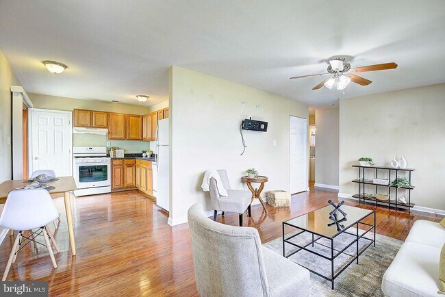 Building Photo - 1622 Tieman Dr