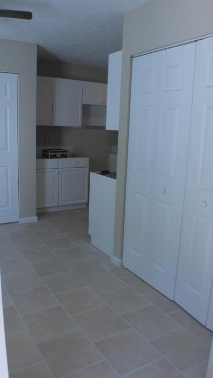 Building Photo - Available Now - 5968 Sherwood Place