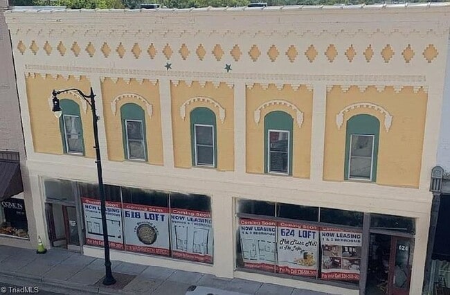 Building Photo - 624 Washington St