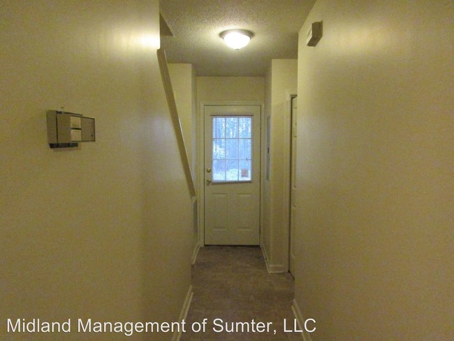 Building Photo - 600 Archdale Dr