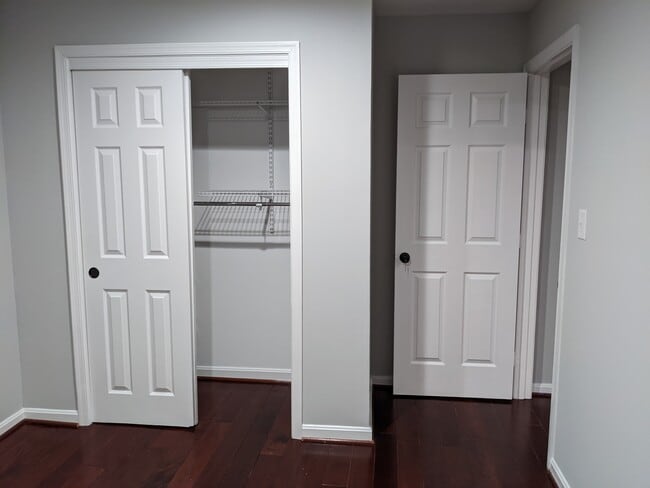 Upper Level Room 1 (Closet) - 5856 Watermark Cir
