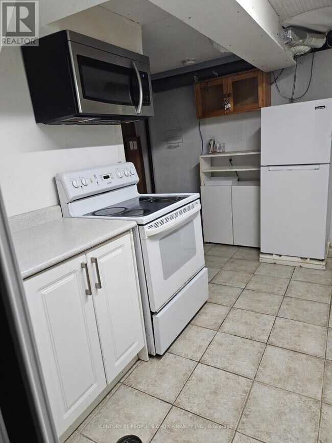 Photo du bâtiment - 44 Torrance Rd