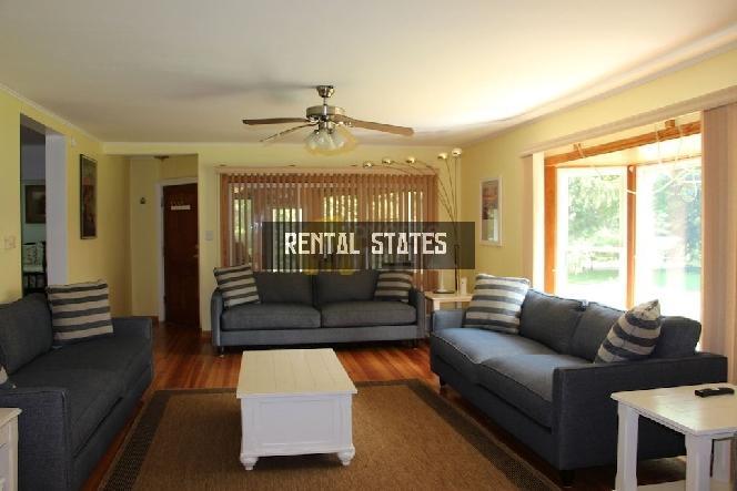 Foto principal - 3 bedroom in Union Pier MI 49129