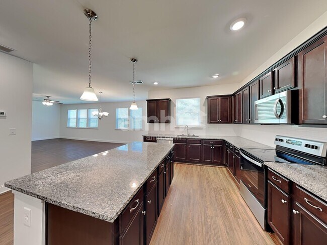 Building Photo - 190 Rivulet Dr