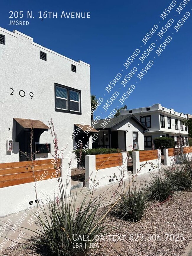 Building Photo - 205 N 16th Ave