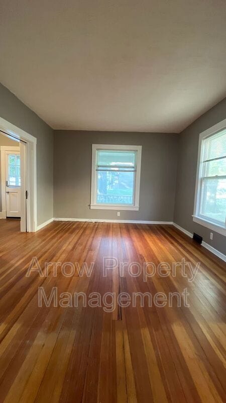 Building Photo - 1312 Peach St