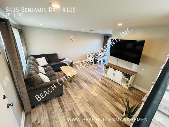 Building Photo - Beautifully Updated 2 Bedroom, 1 Bath with...