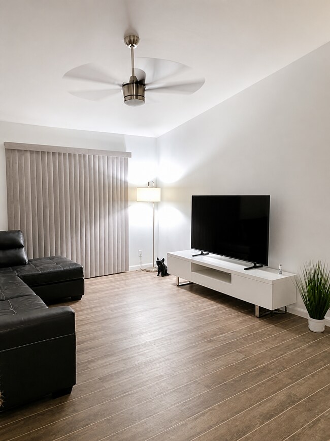Foto del edificio - 4968 Alder Dr