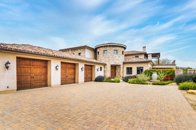 Foto del edificio - Flexible terms - A Rare Retreat hidden above the Canyons + Separate Guest House  Fully furnished:...