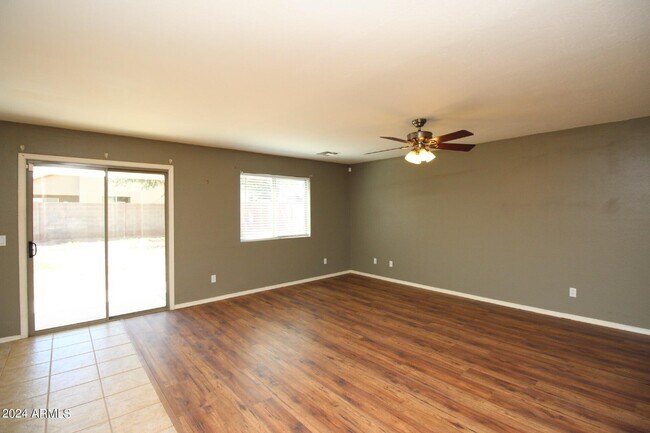 Building Photo - 3841 W Belle Ave