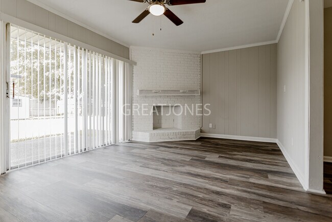 Foto del edificio - NOW OFFERING HALF OFF FIRST FULL MONTH IF ...