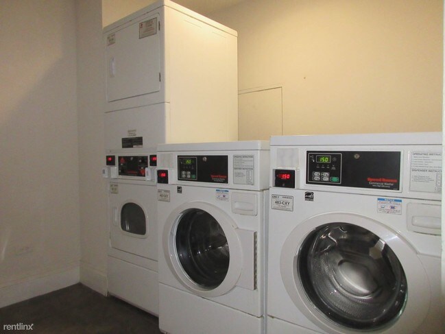 Building Photo - Studio, 1 bath  - 55 E Washington St Apt 1714