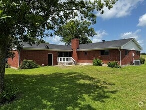 Building Photo - 1001 Crisp Rd