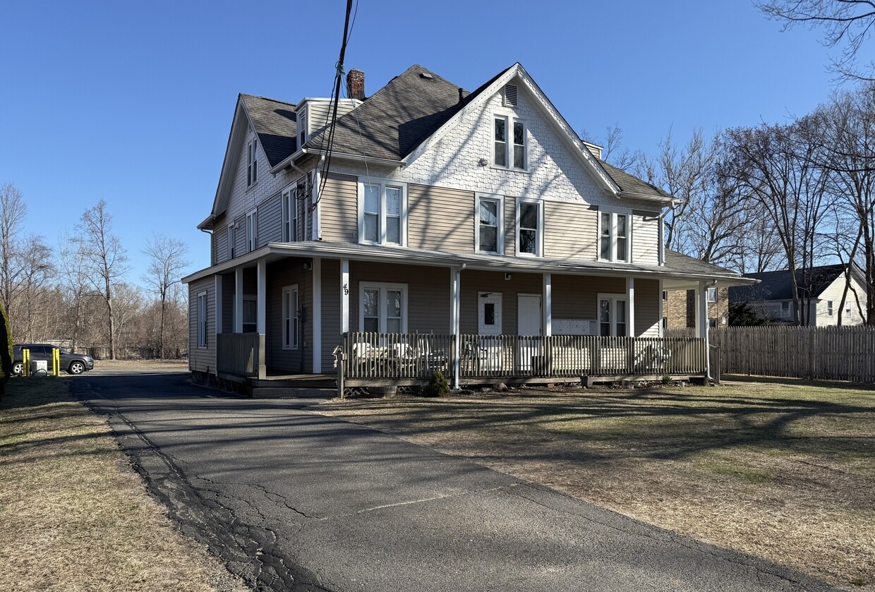 Primary Photo - 49 Washington St