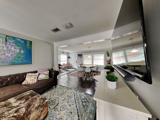 Photo - Fairmount Cottage READY NOW! House