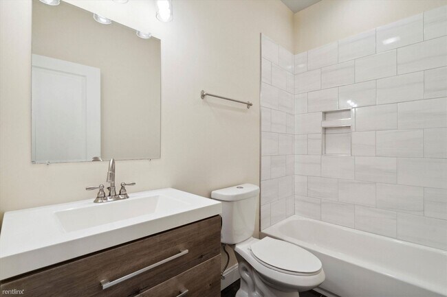 Foto del edificio - 4 br, 3 bath Duplex - 1528-30 INGERSOLL ST...