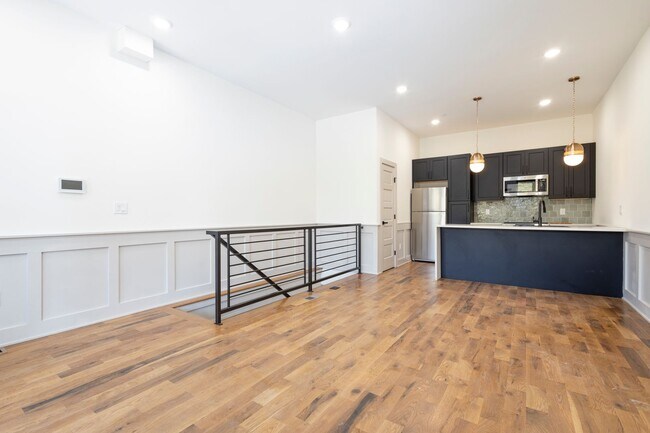 Foto del edificio - Your Next Home Awaits – Spacious & Beautiful Apartment in North Philadelphia!