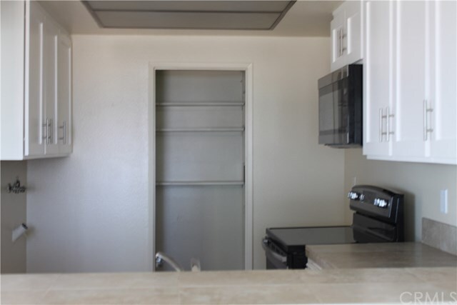 Building Photo - 33392 Cheltam Way