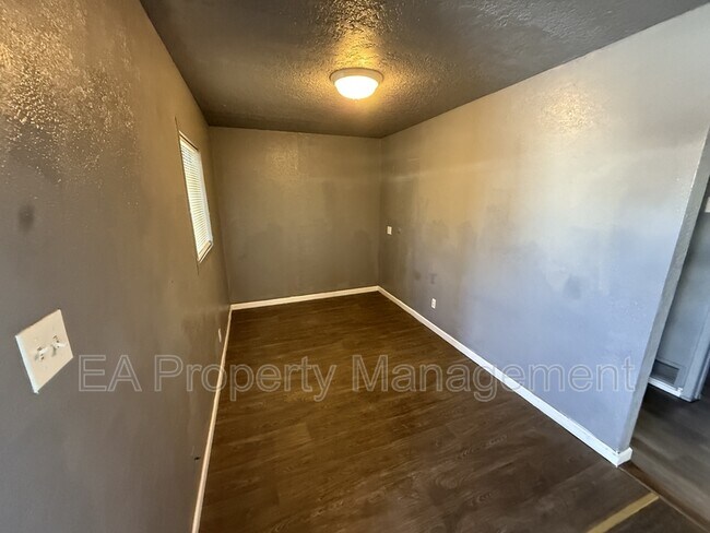 Foto del edificio - 117 40th St NW
