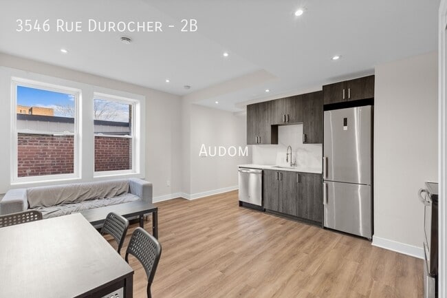 Building Photo - 3546 Rue Durocher