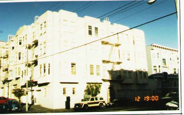 Building Photo - 1595 Greenwich St