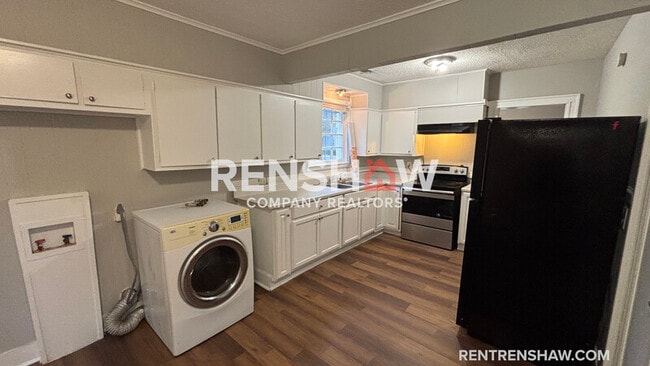 Photo - 785 Pope St House