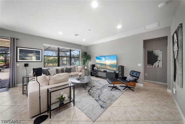 Foto del edificio - 7052 Live Oak Dr
