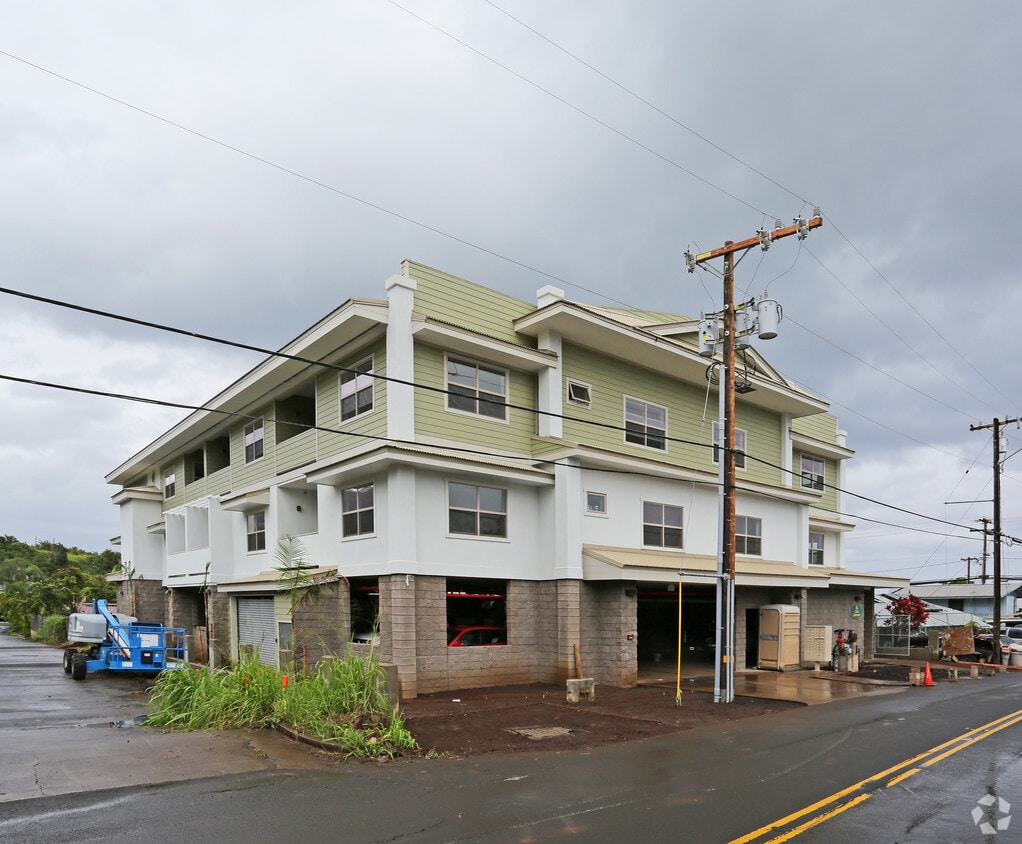2024 Kahawai St, Wailuku, HI 96793 Apartments in Wailuku, HI
