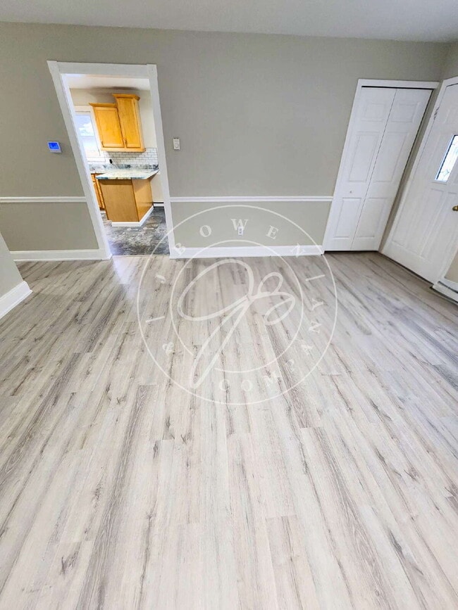 Foto del edificio - MUST SEE! Updated 3-Bedroom Home with Finished Basement & Large Fenced Yard