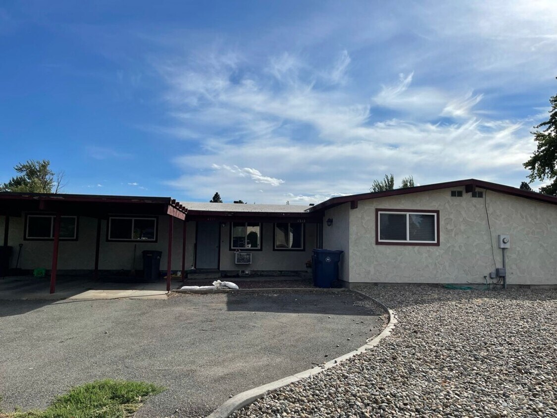 13121314 N Brook Ct Unit 1312, Ellensburg, WA 98926 Room for Rent in
