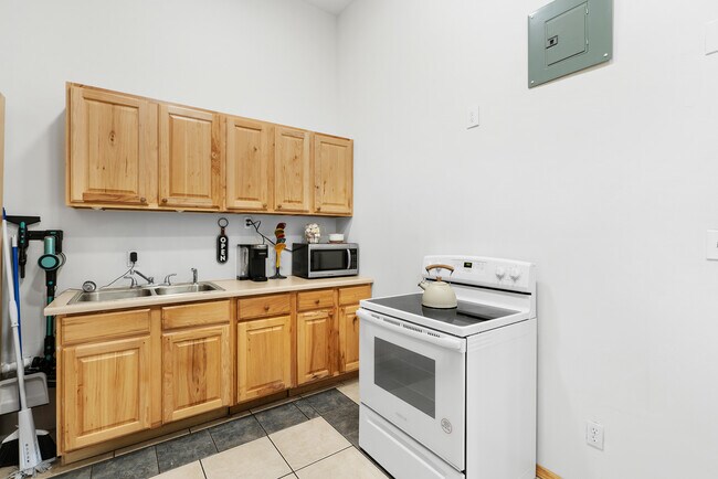 Foto del edificio - 216 N 1st St