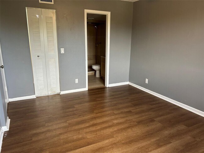 Foto del edificio - 3700 N Pine Island Rd