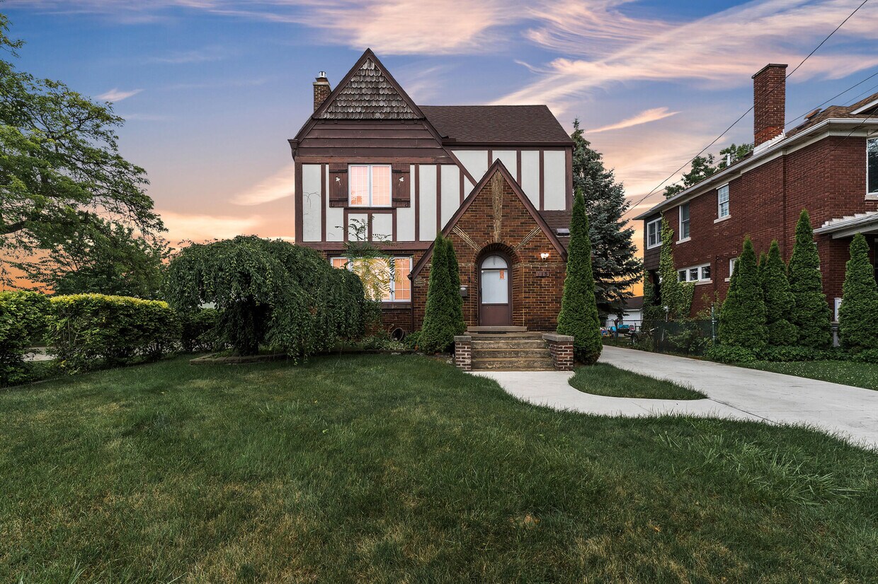 Foto principal - 115 Biddle Ave